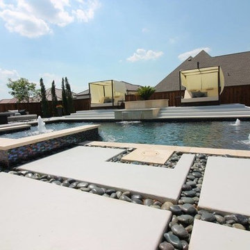 OUTDOOR LIVING