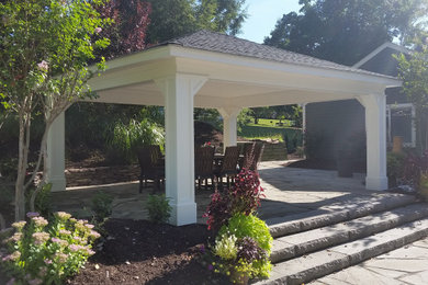 Example of a patio design in New York