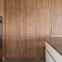 Delta Lip Pulls - Stainless Steel - Cabinet And Drawer Handle Pulls