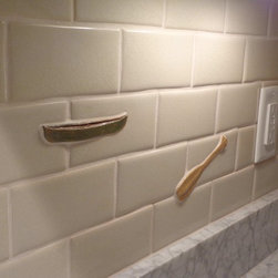 Rustic Ceramic Decoratives in Lovely Modern Kitchen - Mosaic Tile