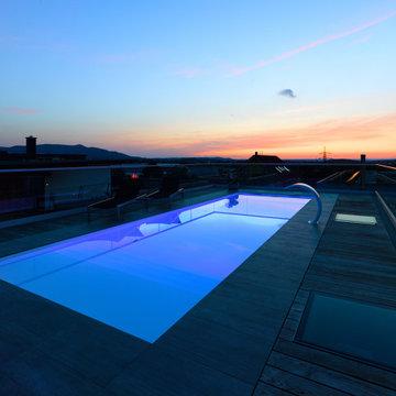 Pool auf einem Dach