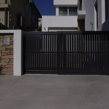 Gate