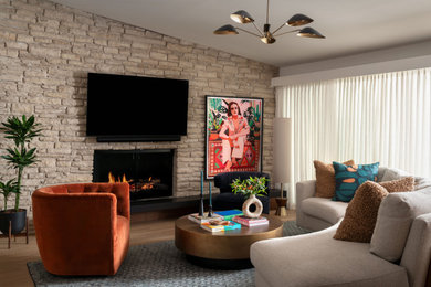 Example of a 1950s living room design in Austin