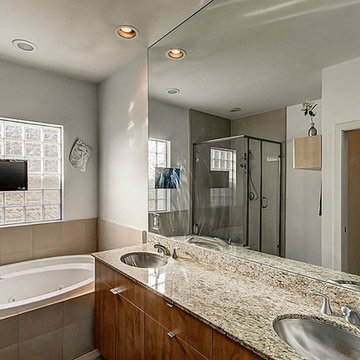 Houston Properties, Gated community in Cottage Grove. 5111 Larkin St