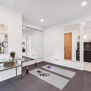 W 55th St, Edina