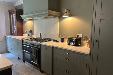 This is an example of a traditional kitchen in Buckinghamshire.