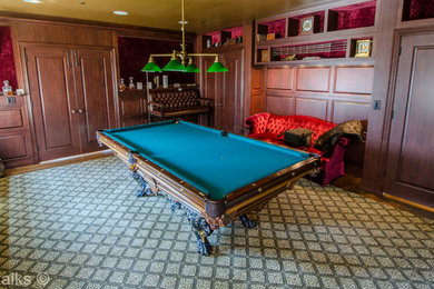 Inspiration for a timeless family room remodel in Chicago