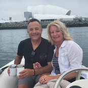 Michelle Nicol's photo