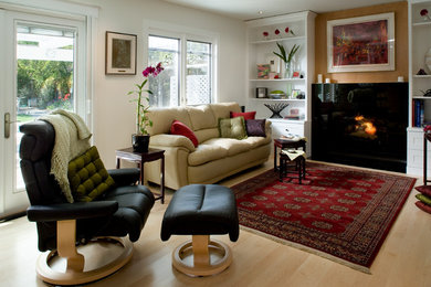 Transitional family room photo in San Francisco