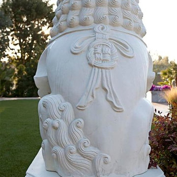 Foo Dog Statue - Right Facing with Base