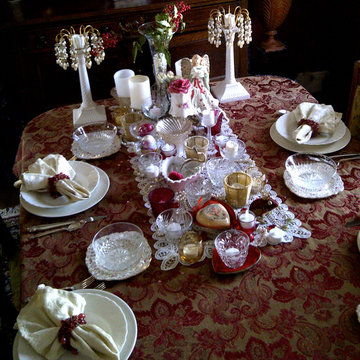 Holiday Table Settings - Romantic Valentine's Day