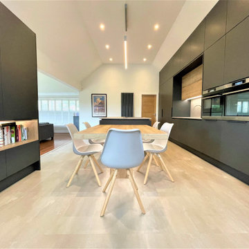 Minimalist Breakfasting and Dining Kitchen with Floating Effect Island