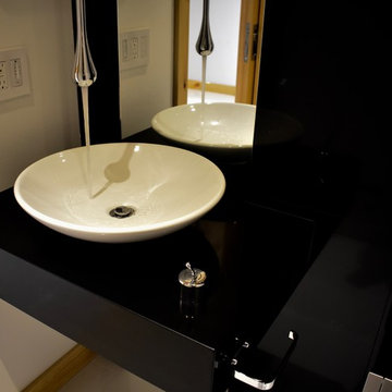 King City Modern - Powder Room