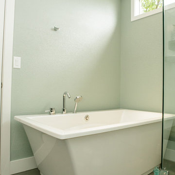 Clean & Modern Master Bathroom