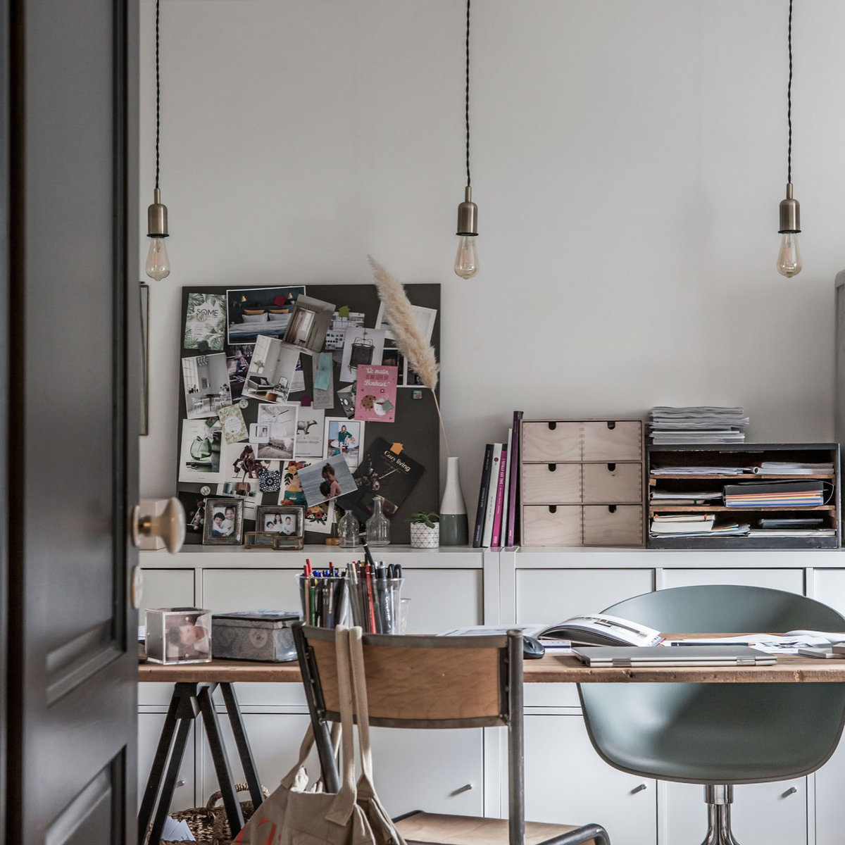 Transformation d'un cellier en bureau
