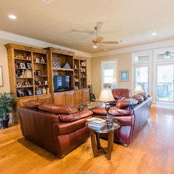 5302 Riviera Ct - Products