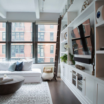 Dumbo Custom White Media Built-in
