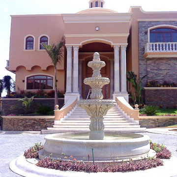 Natural Stone Tuscan Columns, Balustrade and Colonial Water Feature