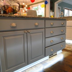 Traditional home kitchen and dinning room - Products
