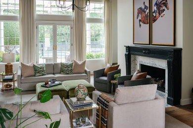 Transitional home design photo in Dallas