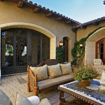 Fine Courtyard Design in Rancho Santa Fe
