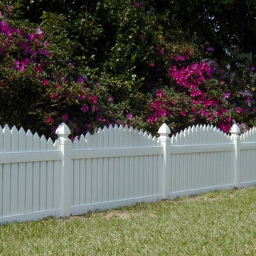 IMPERIAL VINYL PICKET FENCE