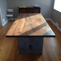 Harder Kitchen Table - Dining Tables