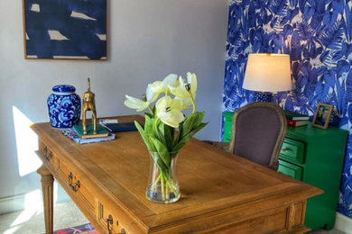 Home design - transitional home design idea in Houston
