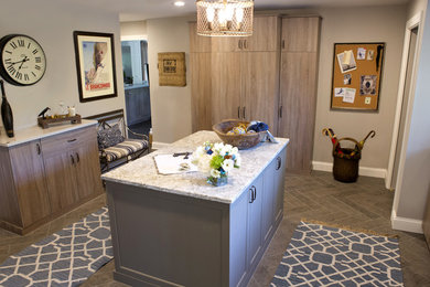 Inspiration for a transitional entryway remodel in Minneapolis