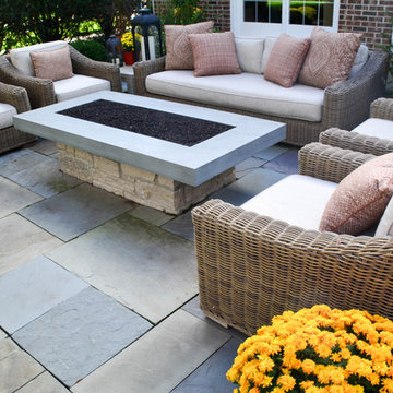 Barrington Backyard Entertaining & Firepit