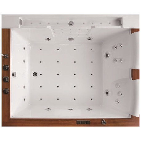California Luxury Whirlpool Tub
