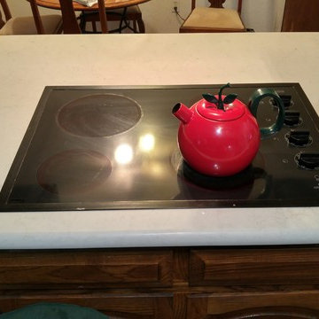 London Grey Caesarstone with Stainless Steel Backsplash