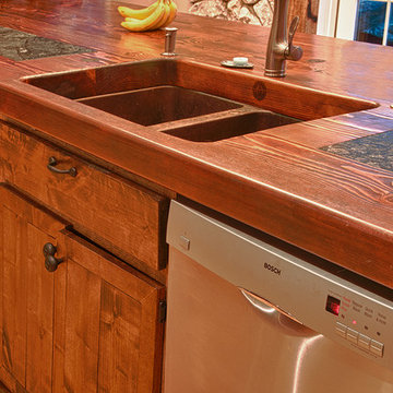 Modern Colonial Kitchen
