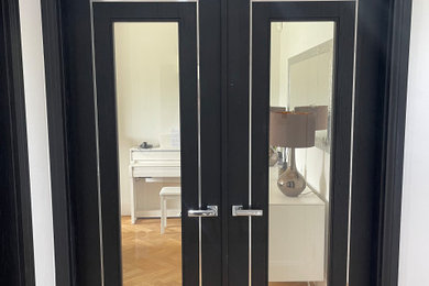 Photo of a contemporary kitchen in London.