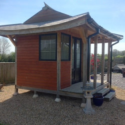 Japanese Tea House - Garden Rooms & Studios