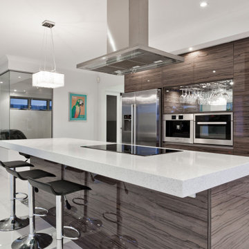 EUROPEAN KITCHEN SAMPLE DESIGN AND IDEAS