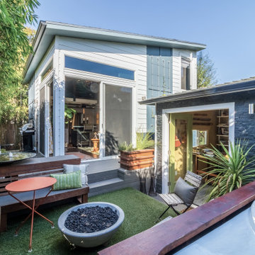 San Luis Obispo, CA. Modern loft, living compound