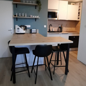 Toulouse - Petite cuisine sur-mesure moderne blanche & bois