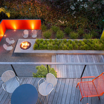 Modern Garden and Backyard Fire Pit