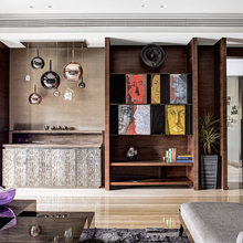 Houzz Tour: Delicious Dark Tones Light Up a Mumbai Flat