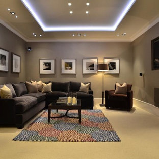 Diseño de sótano en el subsuelo moderno de tamaño medio