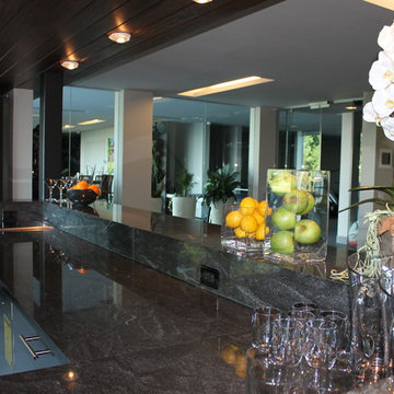 Waterfront Modern: Real Estate Design & Staging