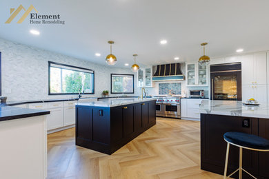 Kitchen photo in San Francisco