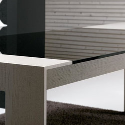 Plano Dining Table - Dining Tables