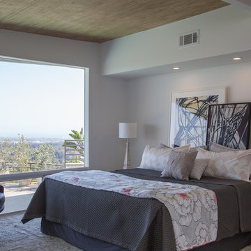 Curated - Stonehill Mid-Century Renovation