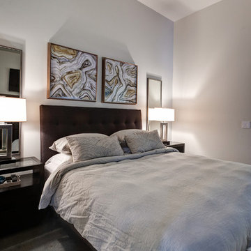 Modern Weekend Home w/ Contemporary Furnishings