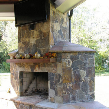 Before & After: Custom Outdoor Living Area