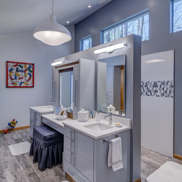 Sensational Contemporary Bath