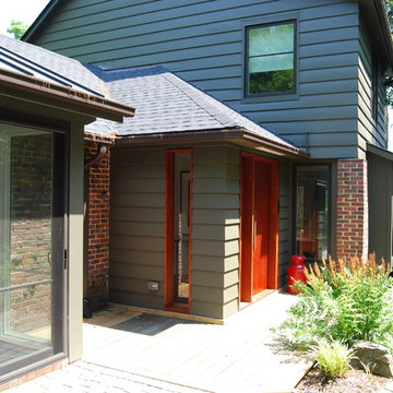 Severn River modern entry court