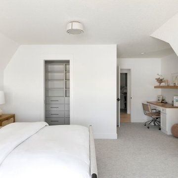 Hollydale Modern Two-Story Spring '23 Dream Home